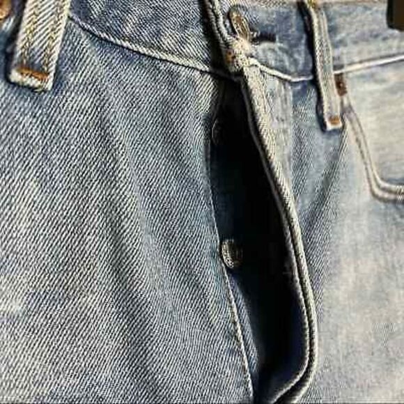 Levi’s 501 cutoff‎ light wash womens denim shorts size 30 - Picture 3 of 6